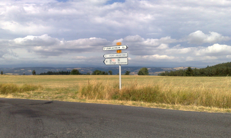 effacement-routier-alleyras-croisement-d33-d34-vers-sejalieres-00.jpg