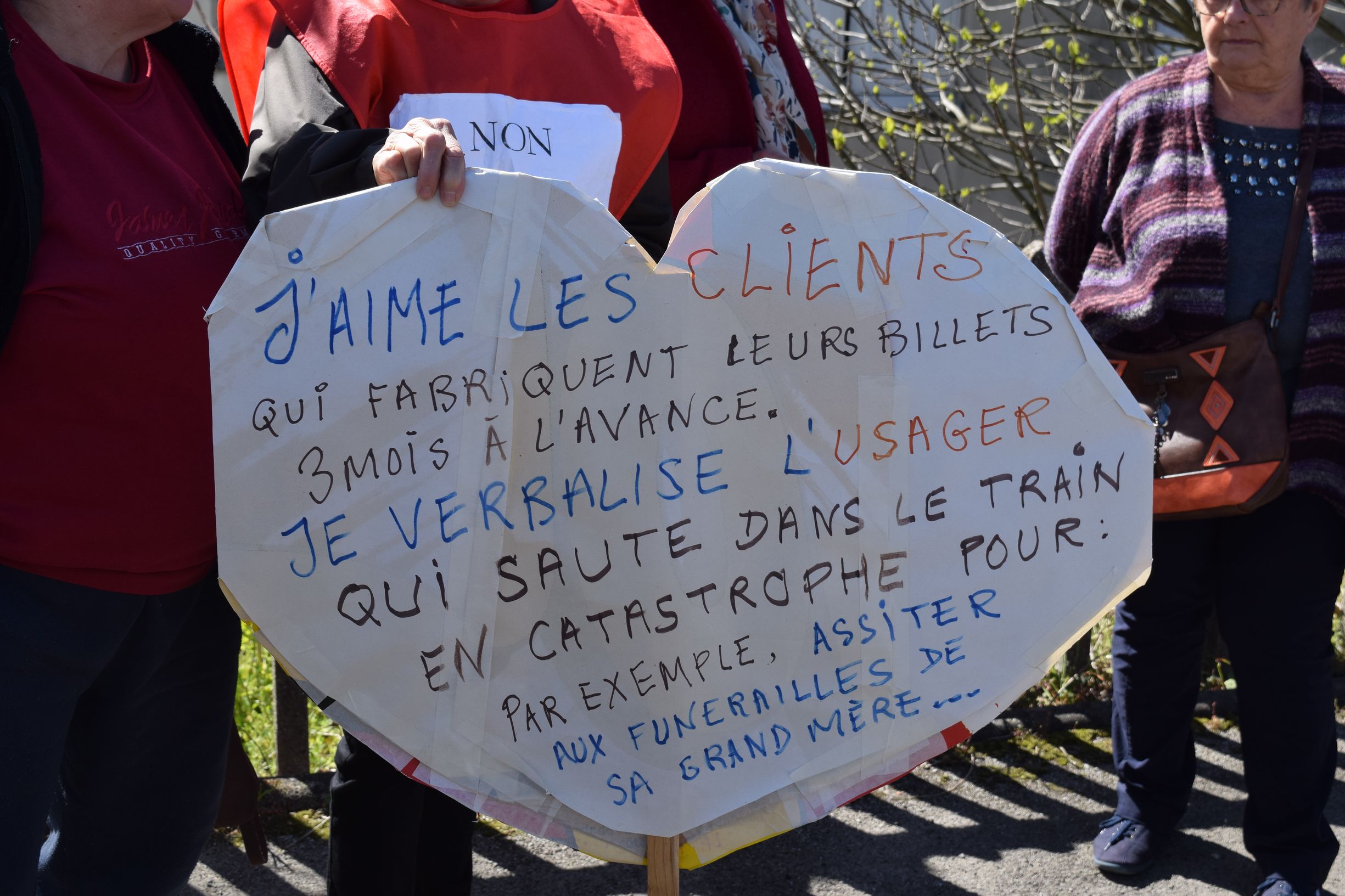 et_celui-la_aussi.jpg