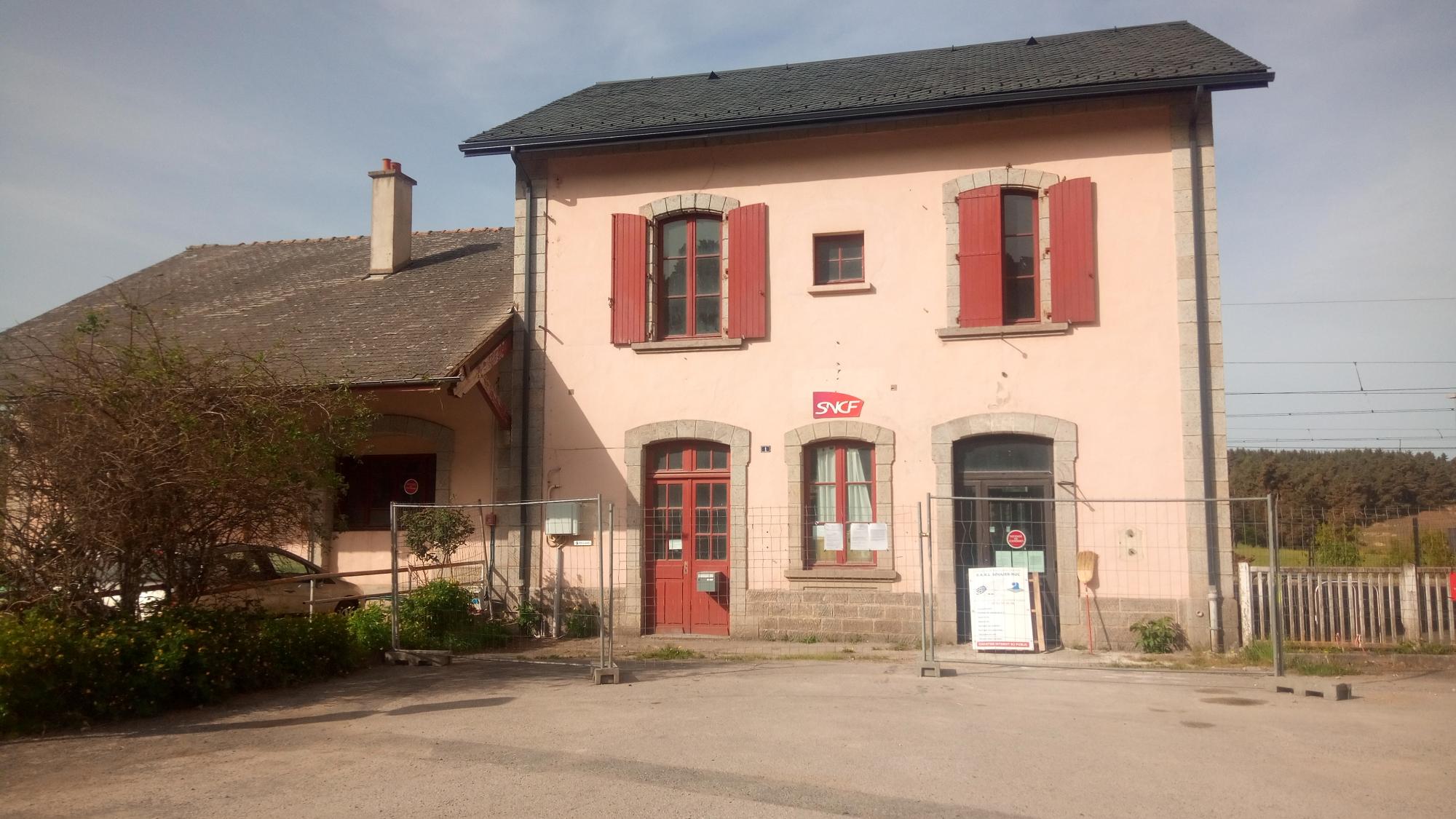 2000-gare-aumont-img_20220522_092328_518.jpg