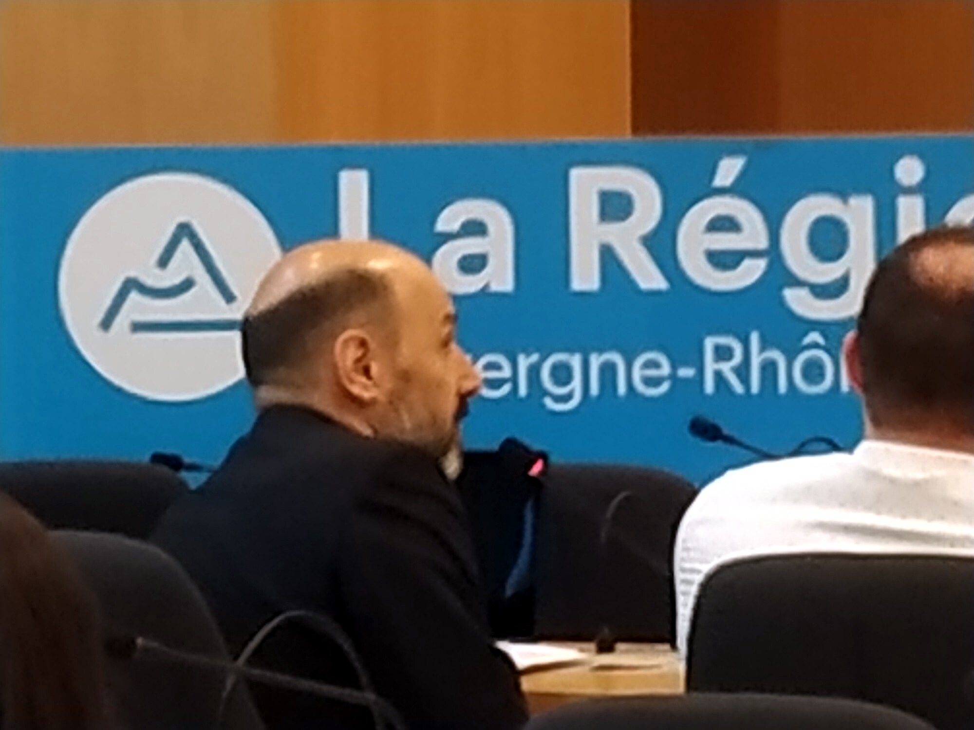 rmimg_20240613_094010.jpg