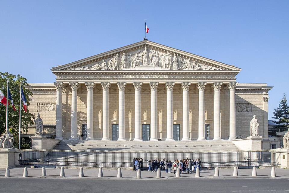facade_palais_bourbon_3.jpg